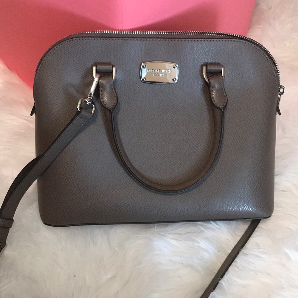❌SOLD❌ Michael Kors Large Cindy Handbag
